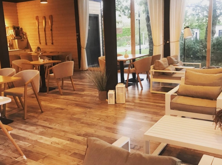 M2 Summer House 