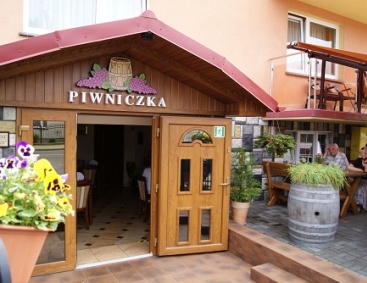 Restauracja PIWNICZKA u Jerzego Waśkowskiego 