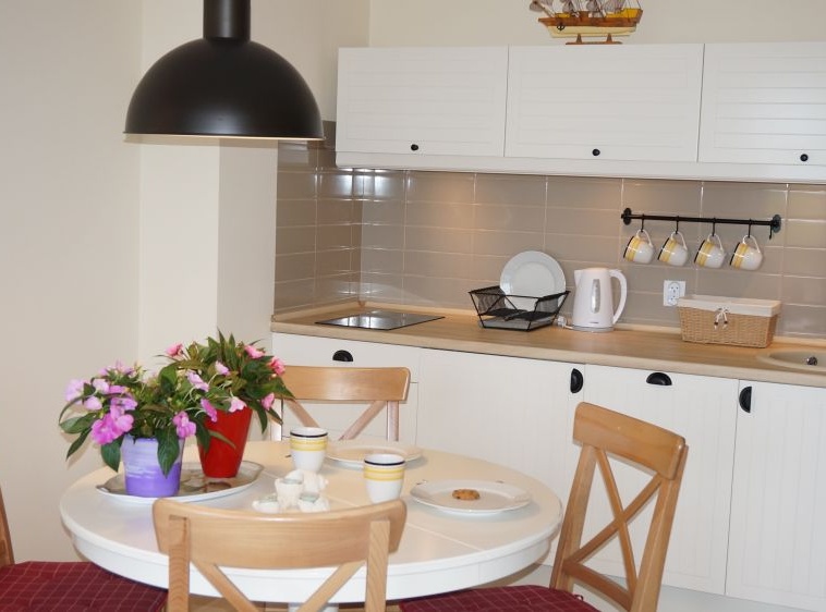 Nowa Karwia Apartament Bursztynowy 1