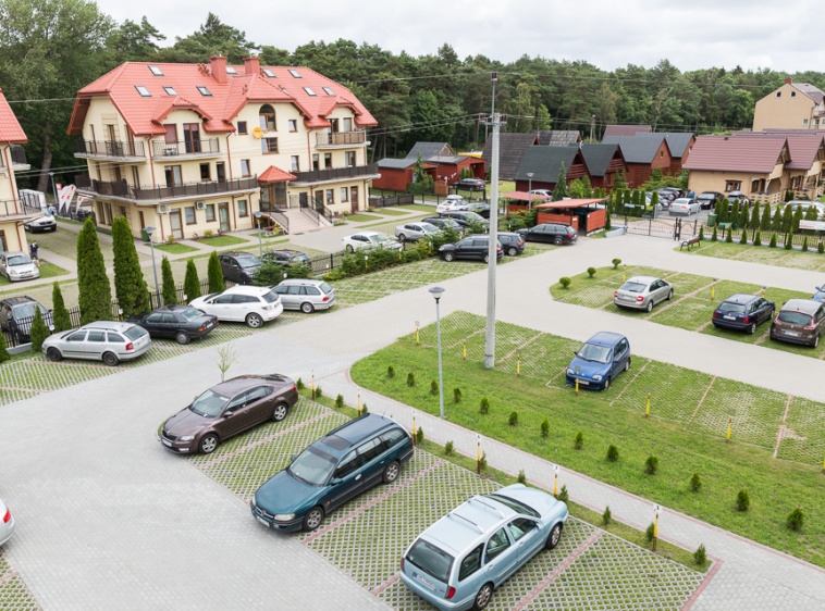 Apartament WYDMOWY Ogrodzony parking z własnym miejscem postojowym