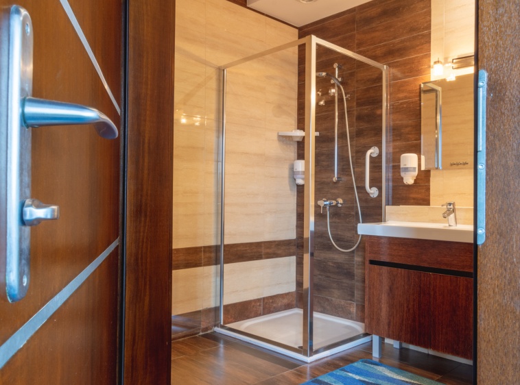 Willa Złota Apartament bursztynowy 4-osobowy łazienka