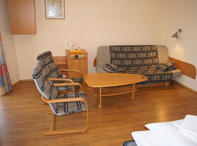 Pensjonat BATORY Apartament na piętrze
