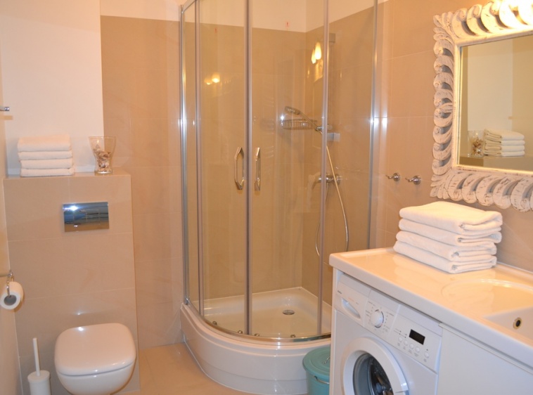 Apartament Lazurowy łazienka
