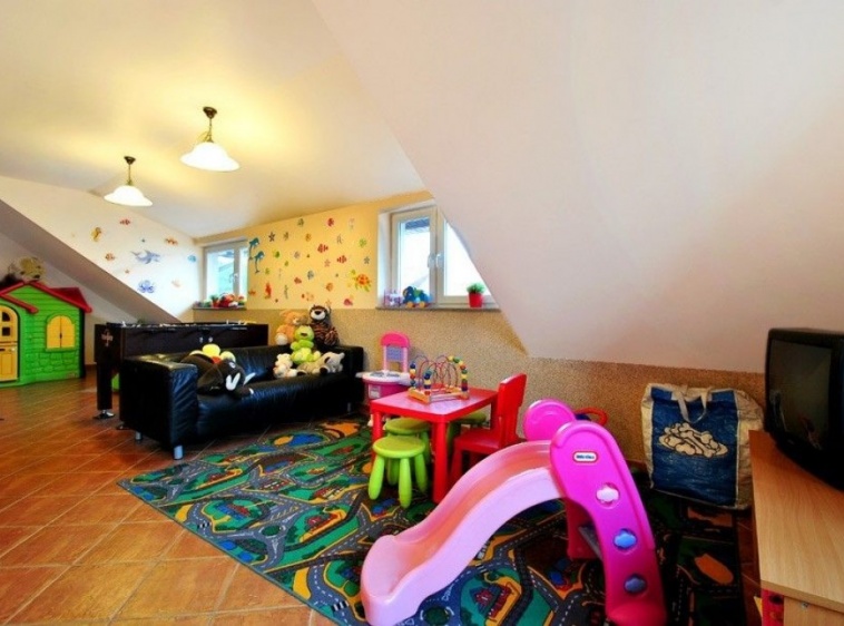 Pokoje, apartamenty, domki Krysia 