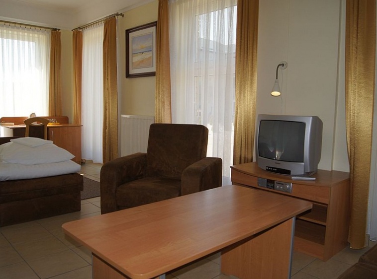Pensjonat BATORY Apartament na parterze 	