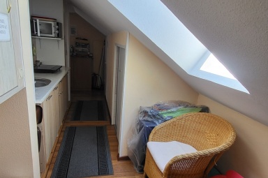 przedpok&oacute;j z aneksem kuchenny