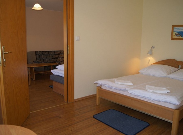 Pensjonat BATORY Apartament na piętrze