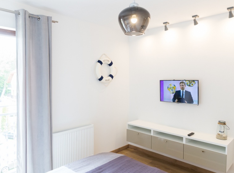 Apartament KLIF ... oraz komodą na rzeczy osobiste