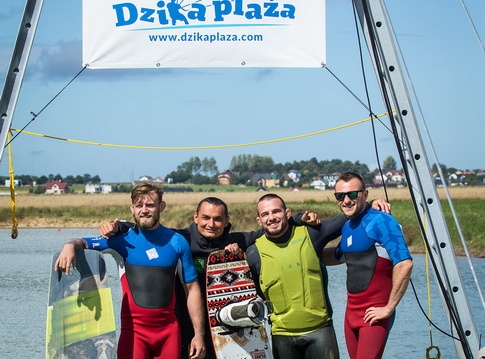 Dzika Plaża WAKE 