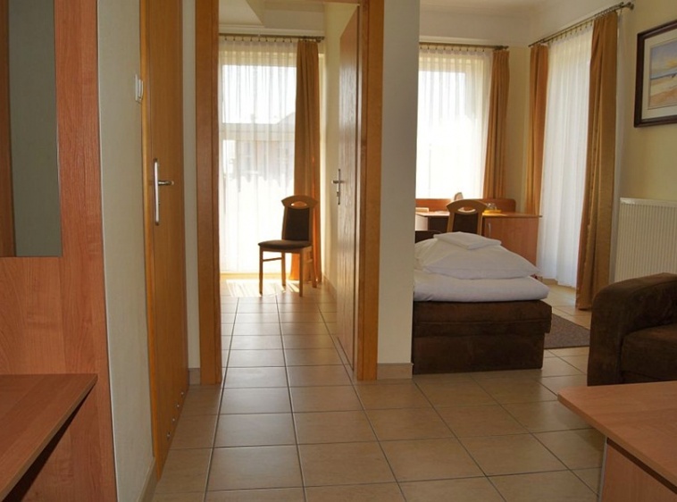 Pensjonat BATORY Apartament na parterze 	