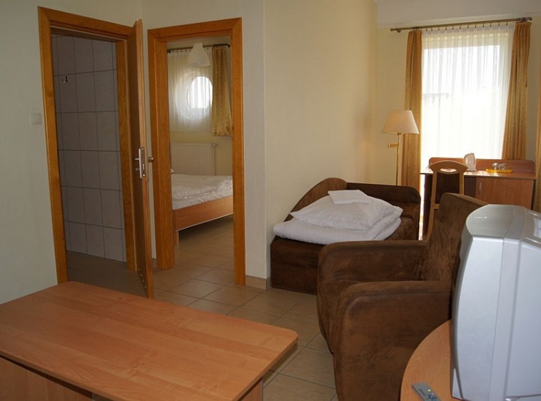 Pensjonat BATORY Apartament na parterze 	