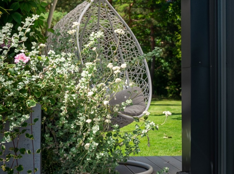 M2 Summer House 
