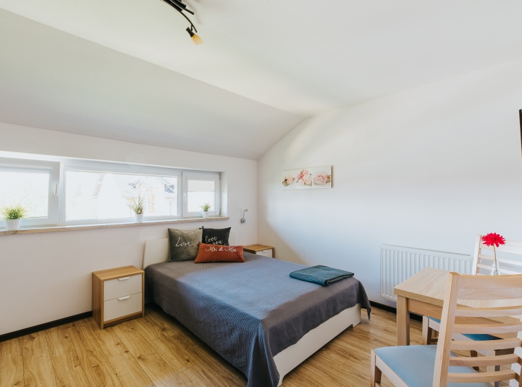 Pokoje i apartamenty ALEXANDRIA z basenem 