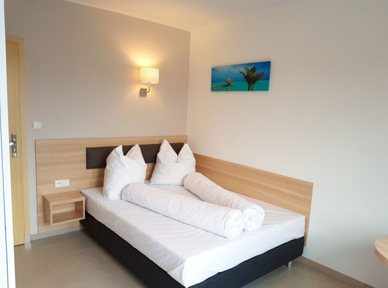 Apartamenty i pokoje gościnne IZBA U JĘDRUSIA Pokój nr 7 -  na drugim piętrze, dla 2 osób, ewentualnie dla 2 osób z malutkim dzieckiem