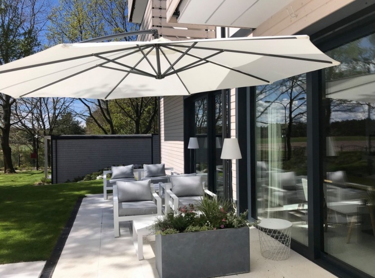 M2 Summer House 