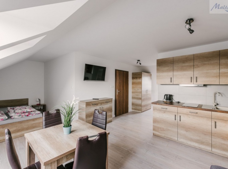 Apartamenty MALTA pokój/studio 4/6os. poddasze