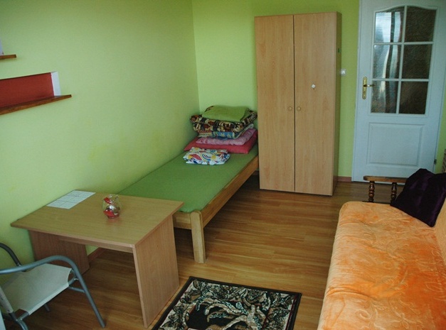 Mistella POK.3  WERSALKA + TAPCZANIK = 3 OSOBY
