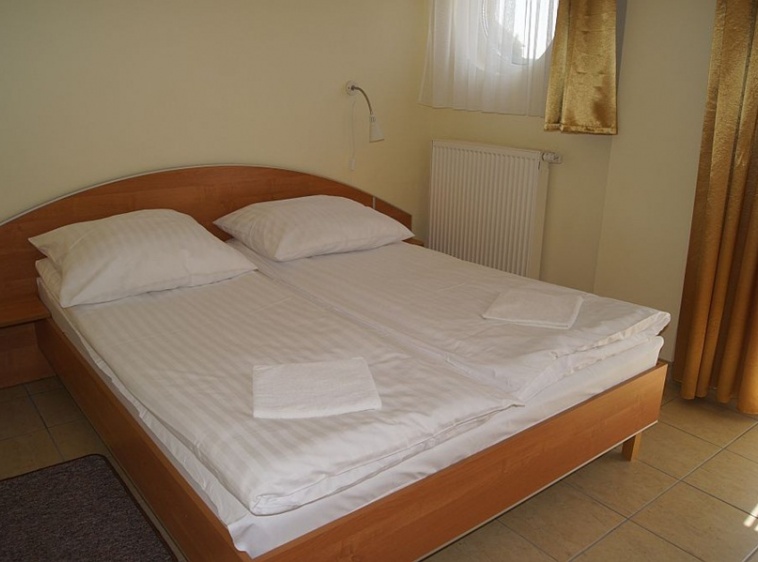 Pensjonat BATORY Apartament na parterze 	