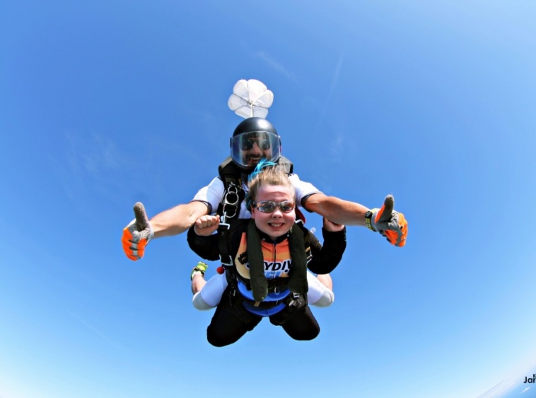 SKYDIVE HEL 