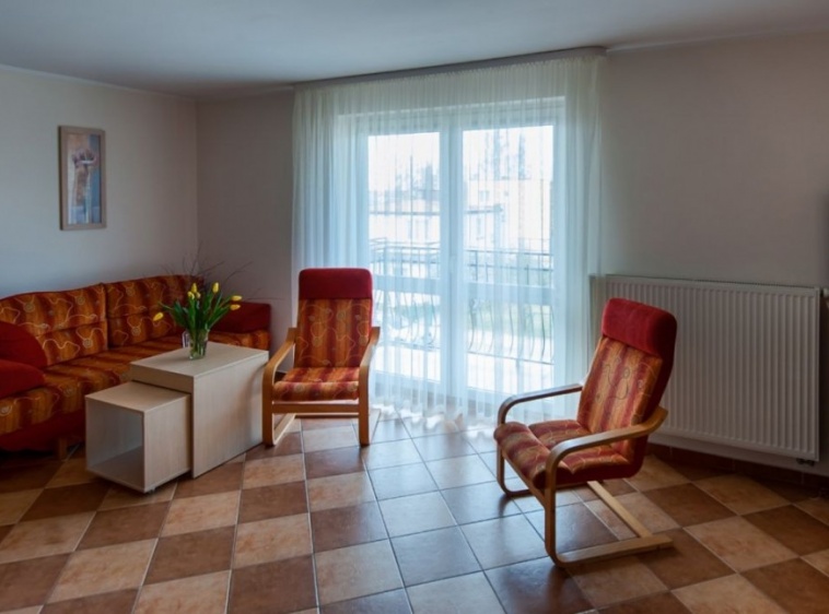 Pokoje, apartamenty, domki Krysia 