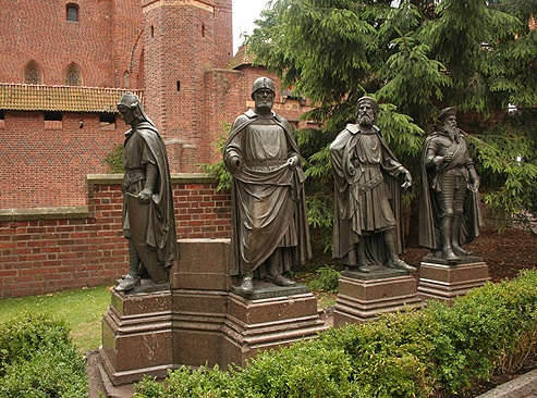Wycieczki Autokarowe po Kaszubach Malbork