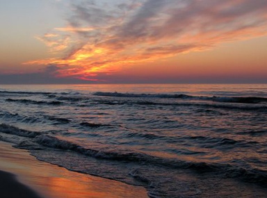 Zachód słońca na plaży w Karwieńskich Błotach
